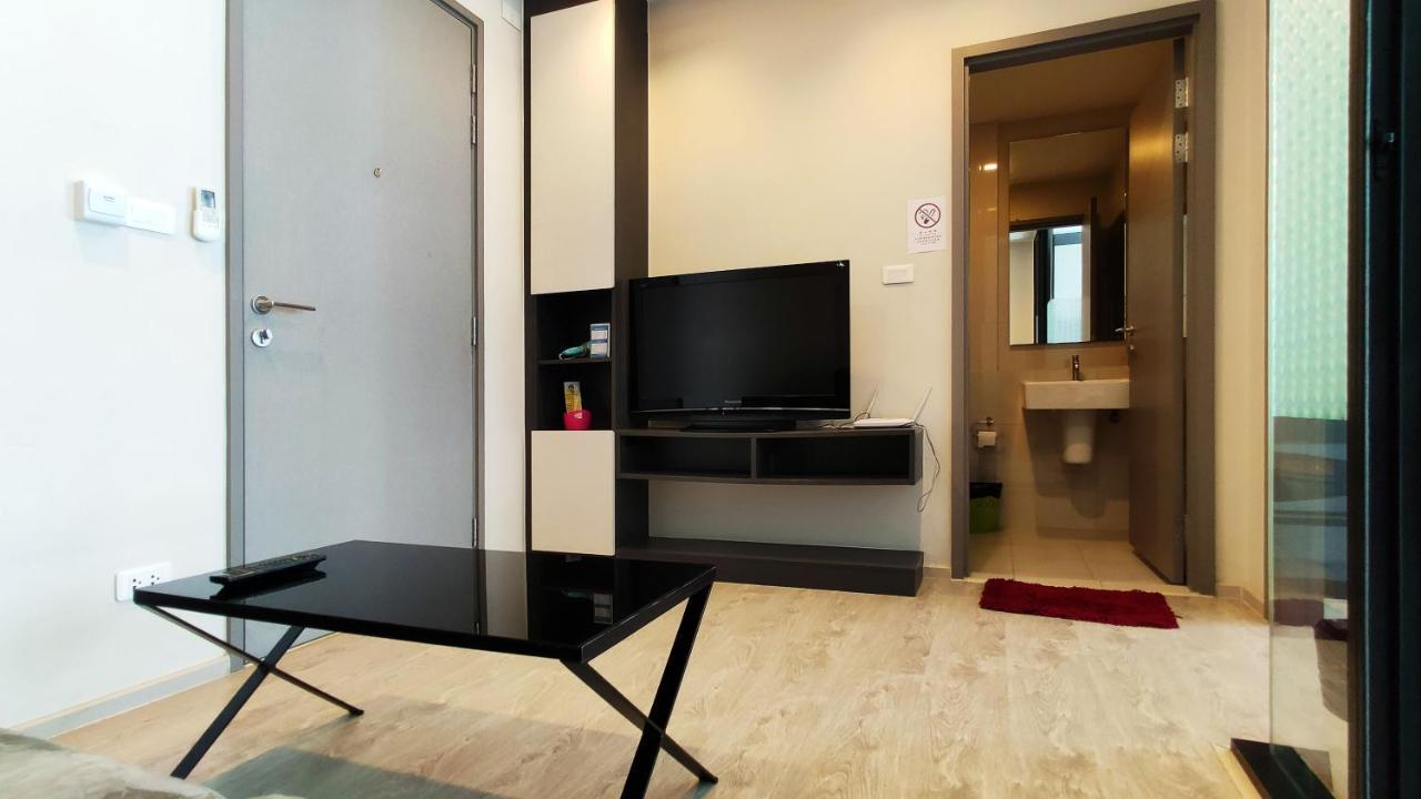 Apartemen Many The Base
